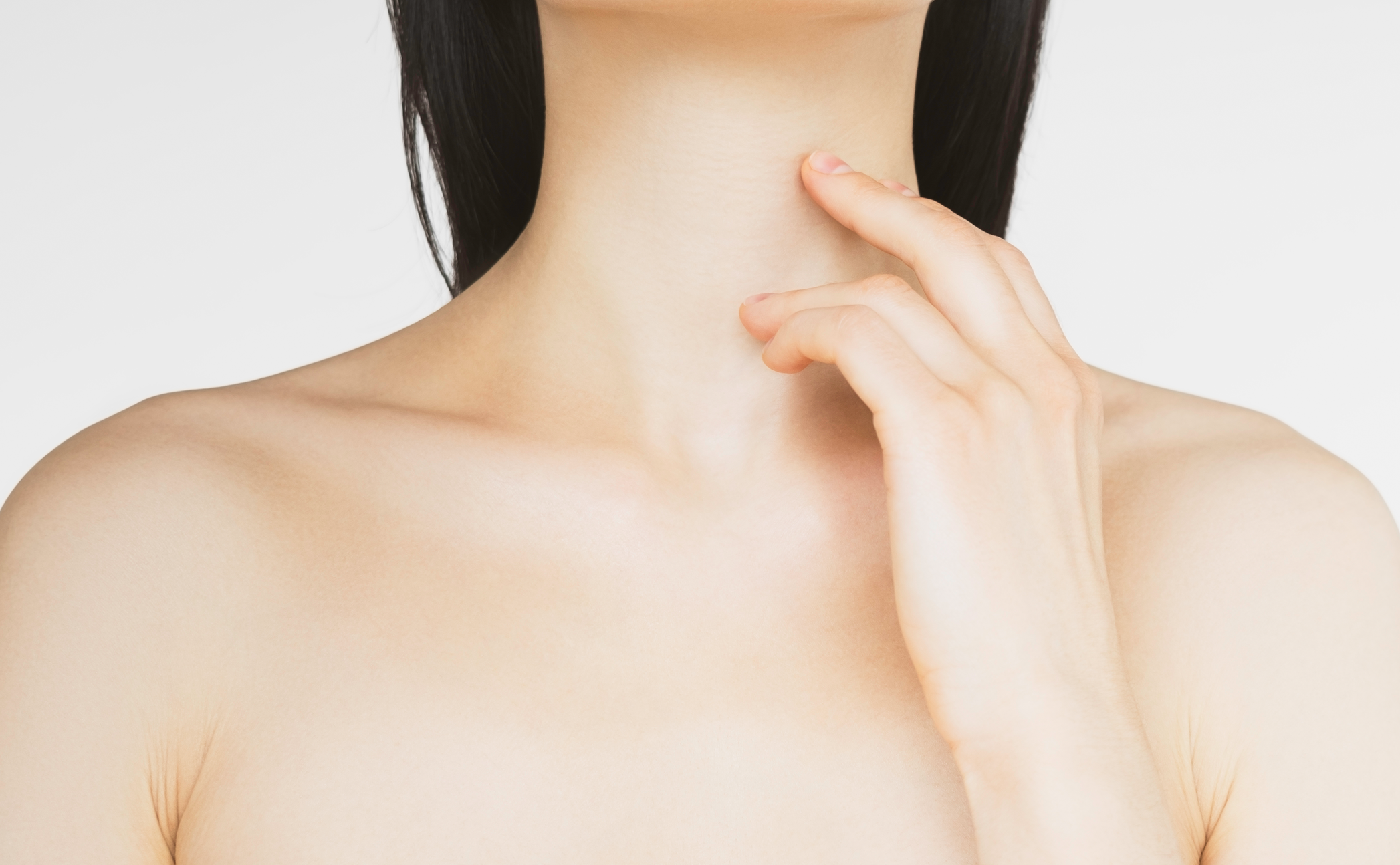 5 Ways to Prevent & Reduce Chest Wrinkles